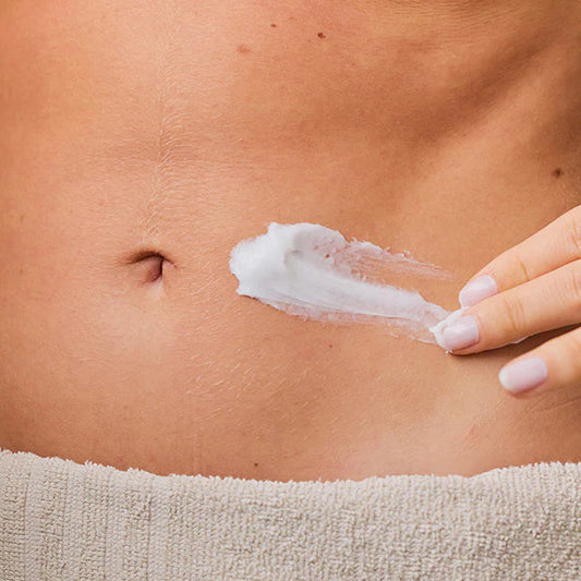 Schlaffe Haut am Bauch: Mit diesen Tipps können Sie Ihren Bauch straffen